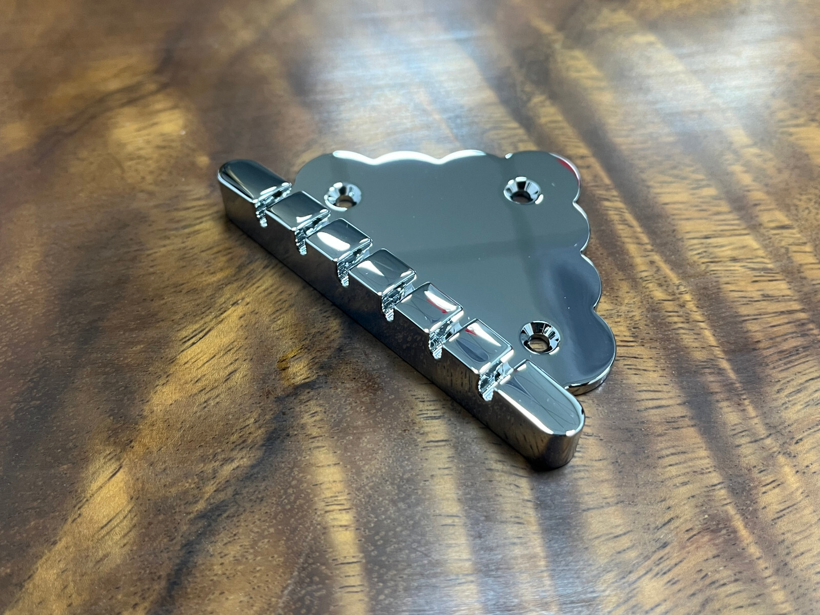 Ibanez Artist style Cloud Tailpiece - Chrome — view 2