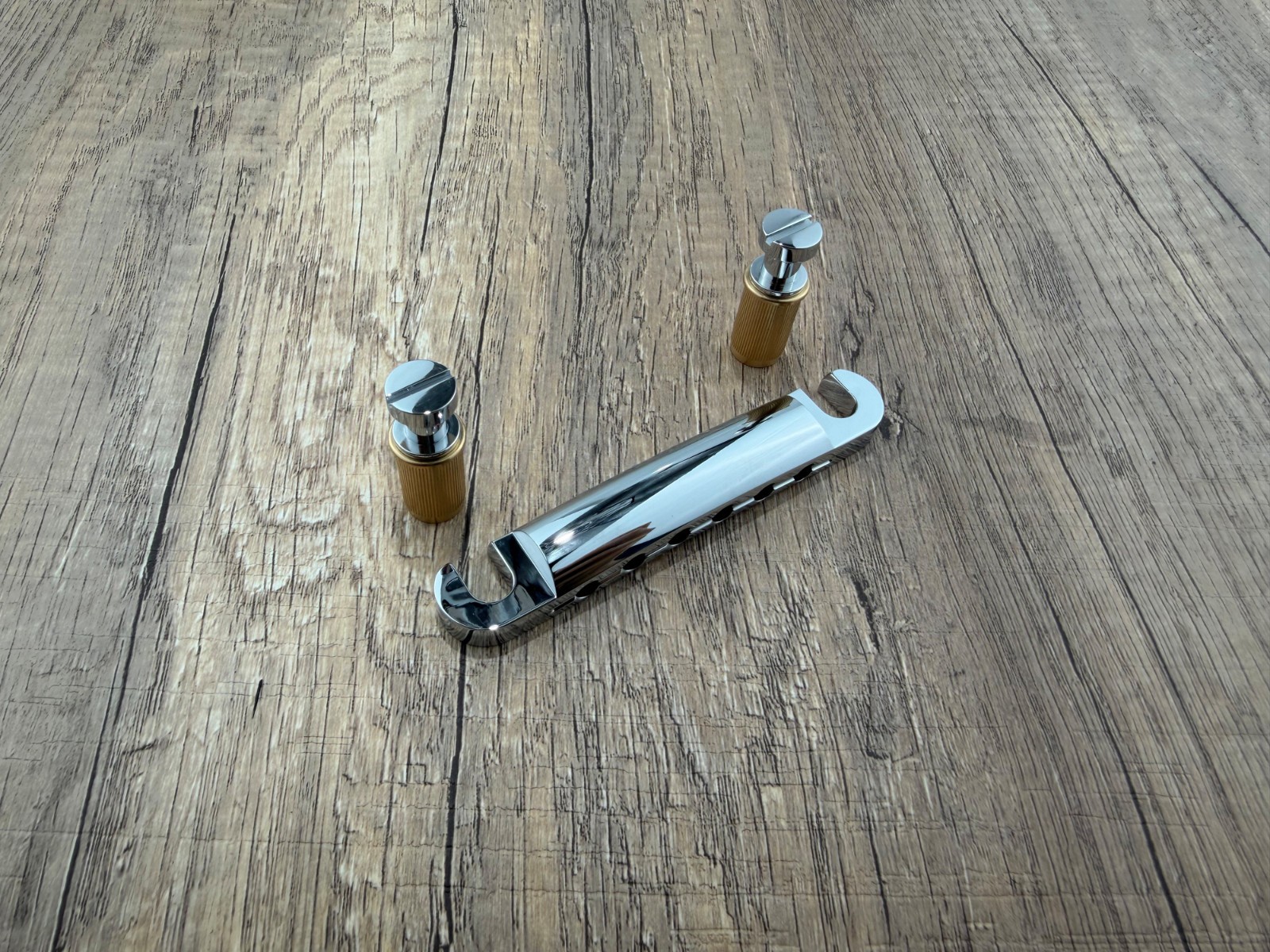 AUMSEN Brass Stop Tailpiece Chrome With Metric Studs Chrome — Aumsen guitar part