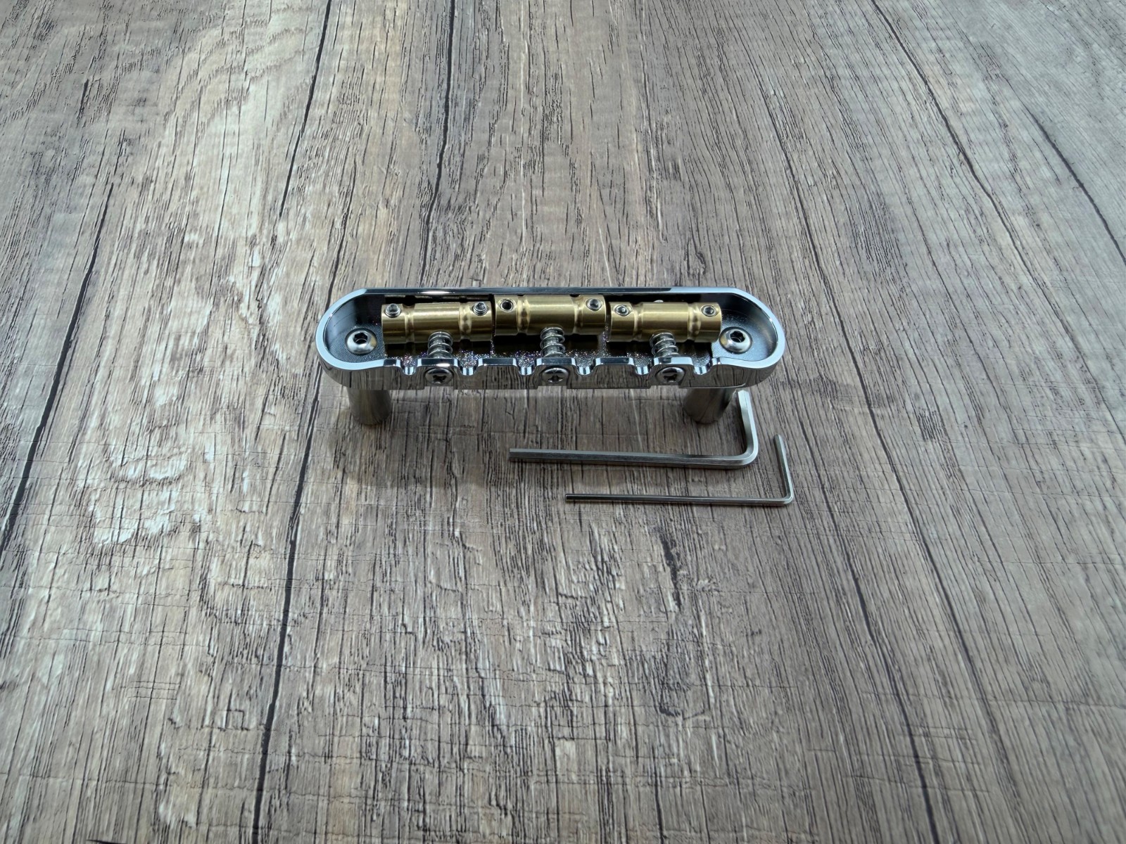 AUMSEN chrome bridge assembly for Jazzmaster and Jaguar 2 1/16 Spacing — Aumsen guitar part