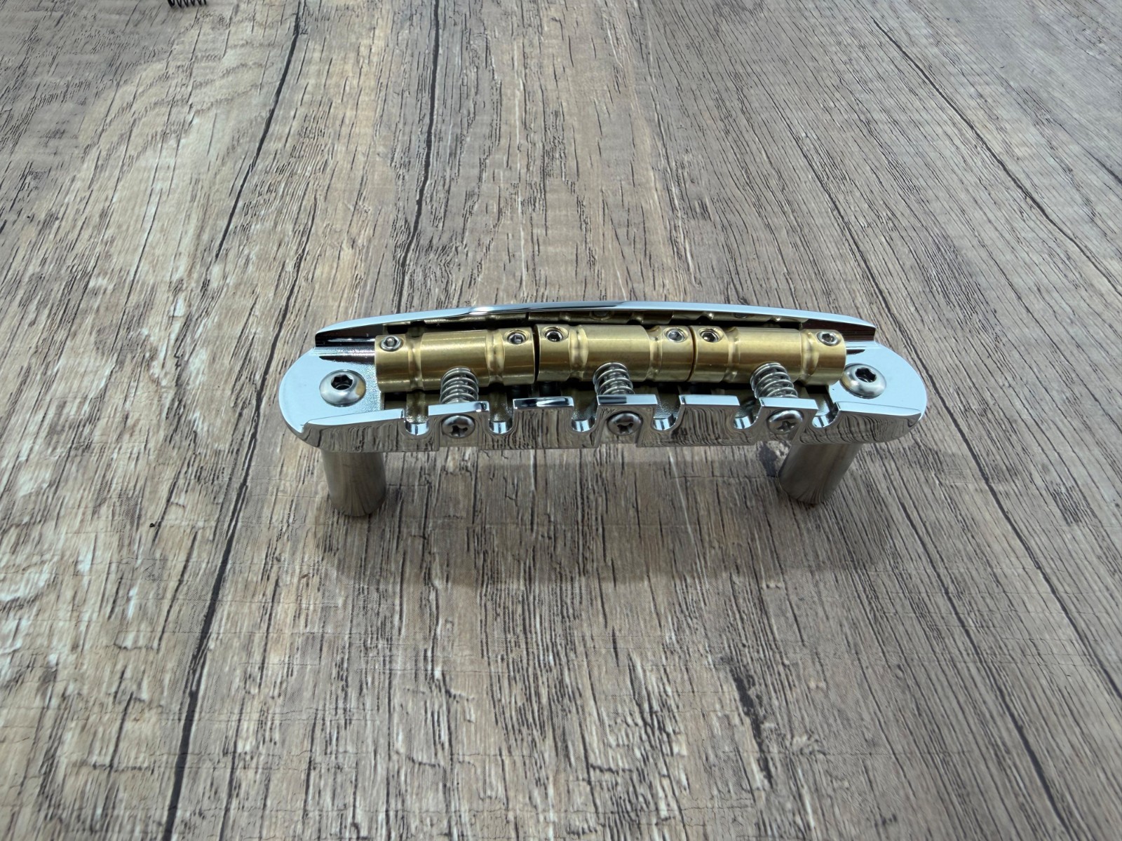 Bridge for Fender Mustang/Jaguar/Jazzmaster, 2 1/16 Spacing — view 2