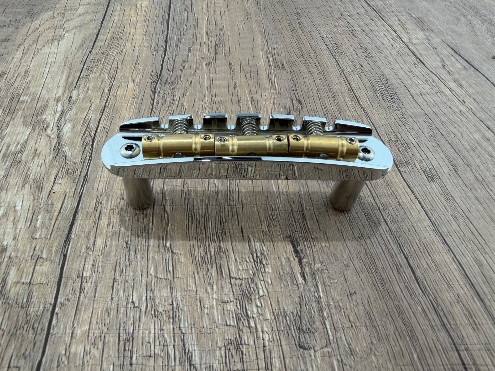 Bridge for Fender Mustang/Jaguar/Jazzmaster, 2 1/16 Spacing — view 3