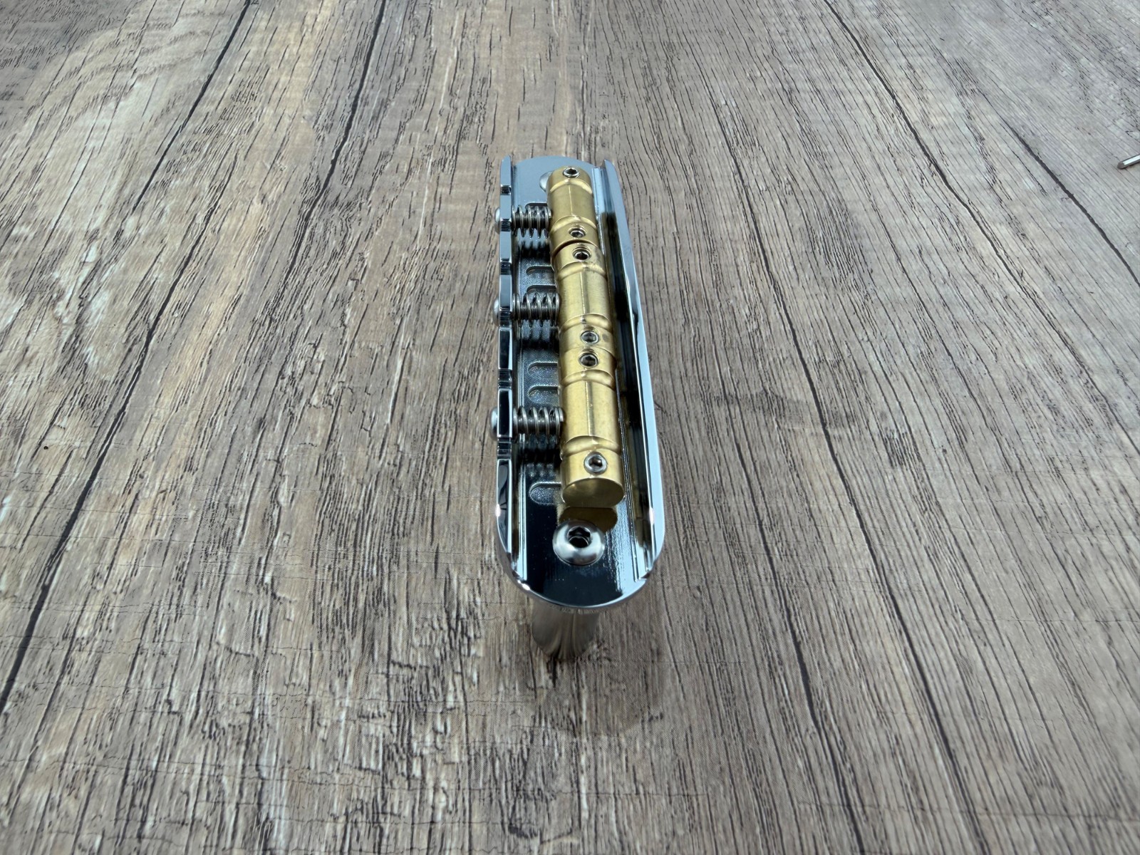 Bridge for Fender Mustang/Jaguar/Jazzmaster, 2 1/16 Spacing — view 4