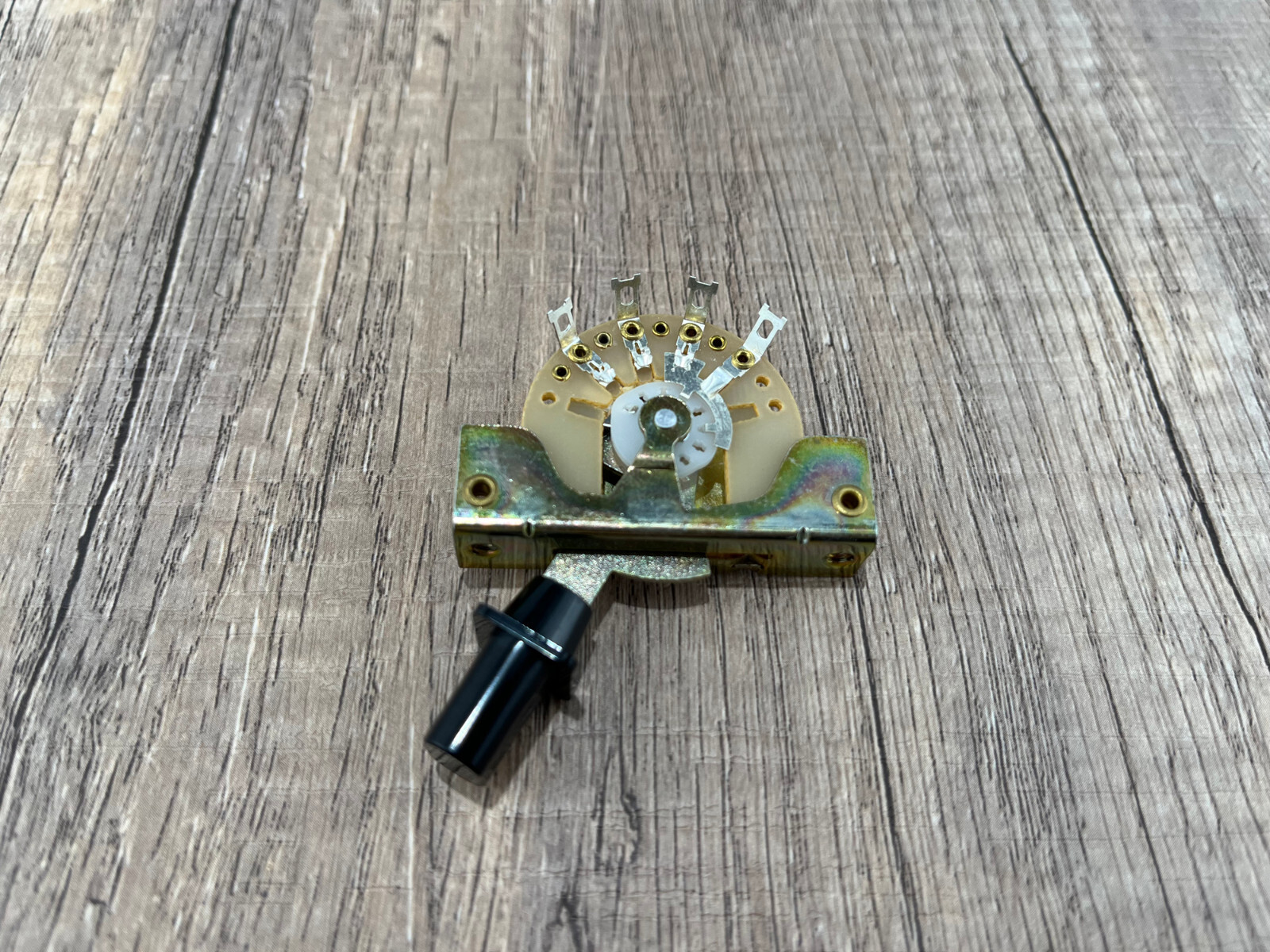 3-Way Blade Switch for Telecaster With Mounting Screws — view 3