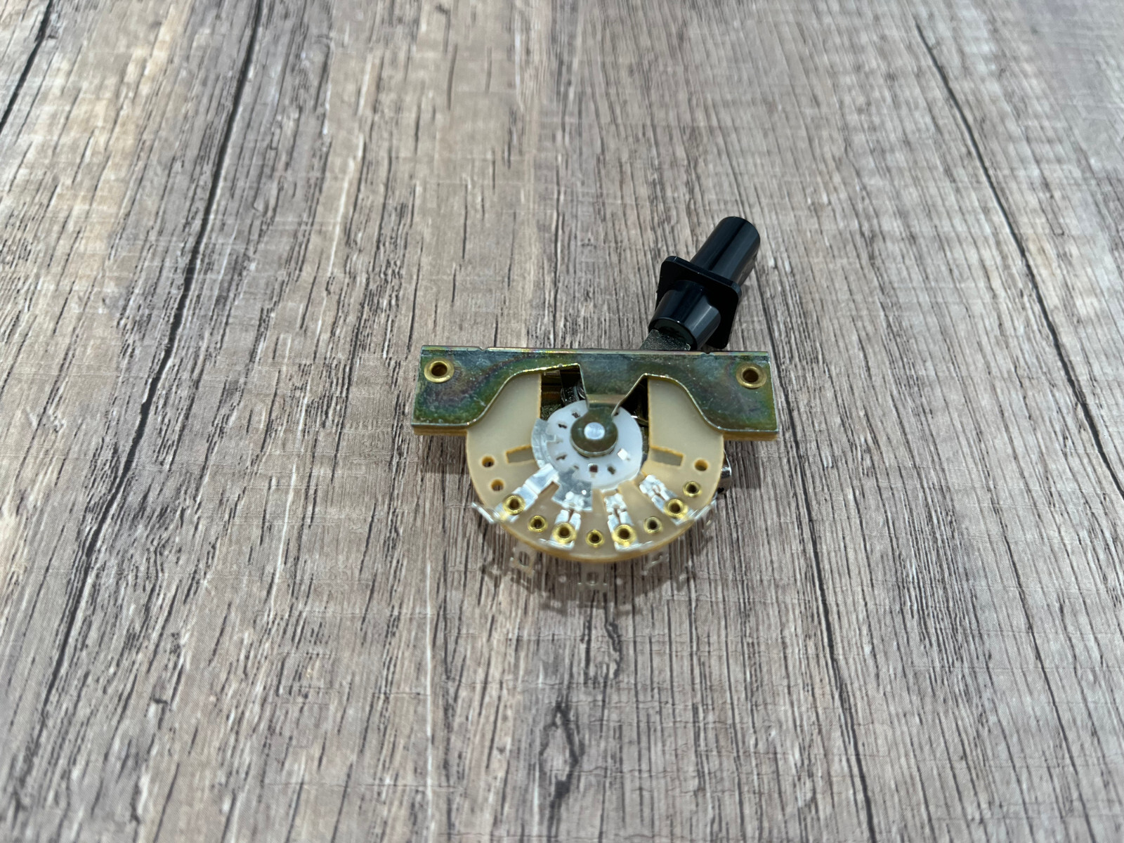3-Way Blade Switch for Telecaster With Mounting Screws — view 4