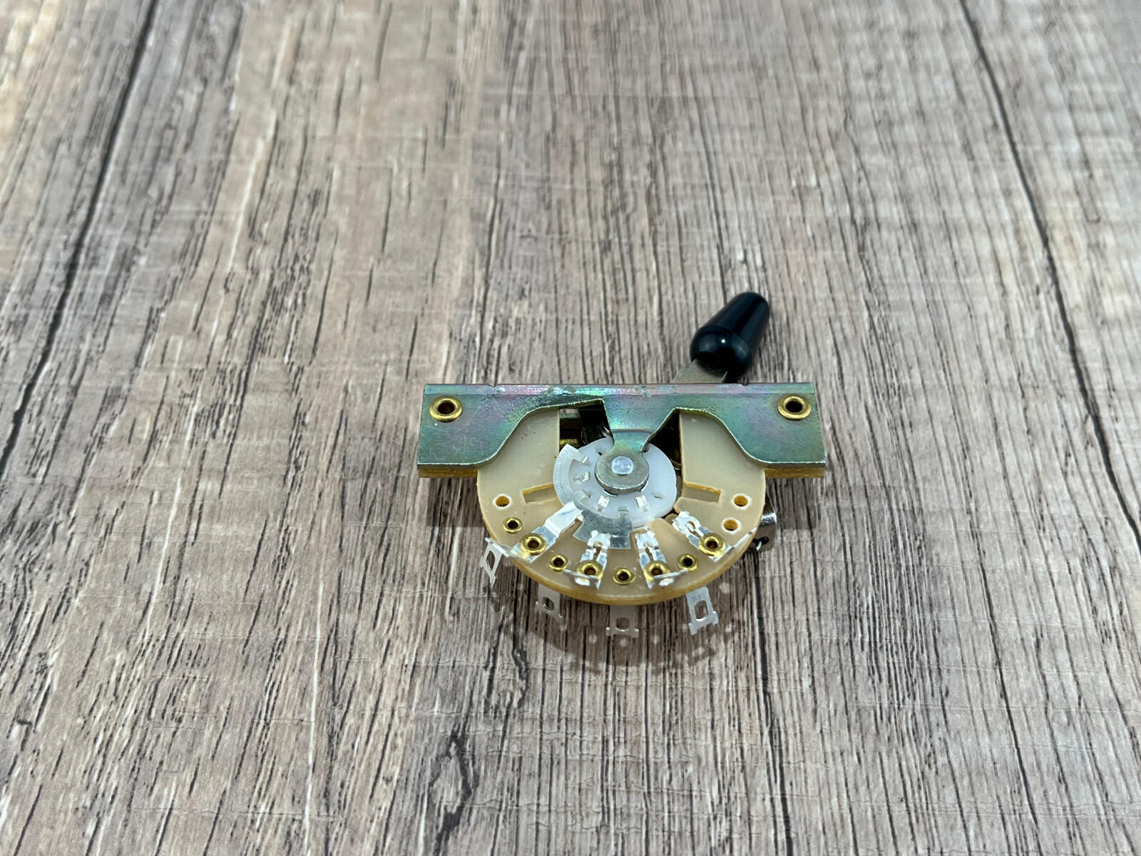 5-Way Blade Switch for Telecaster With Mounting Screws — view 3