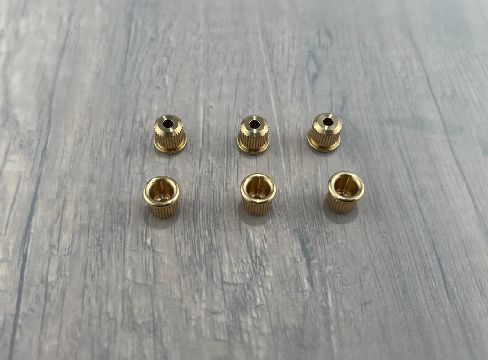 Brass String Body Ferrules for Fender Telecaster/Tele - Pack of 6 — Natural brass — view 3