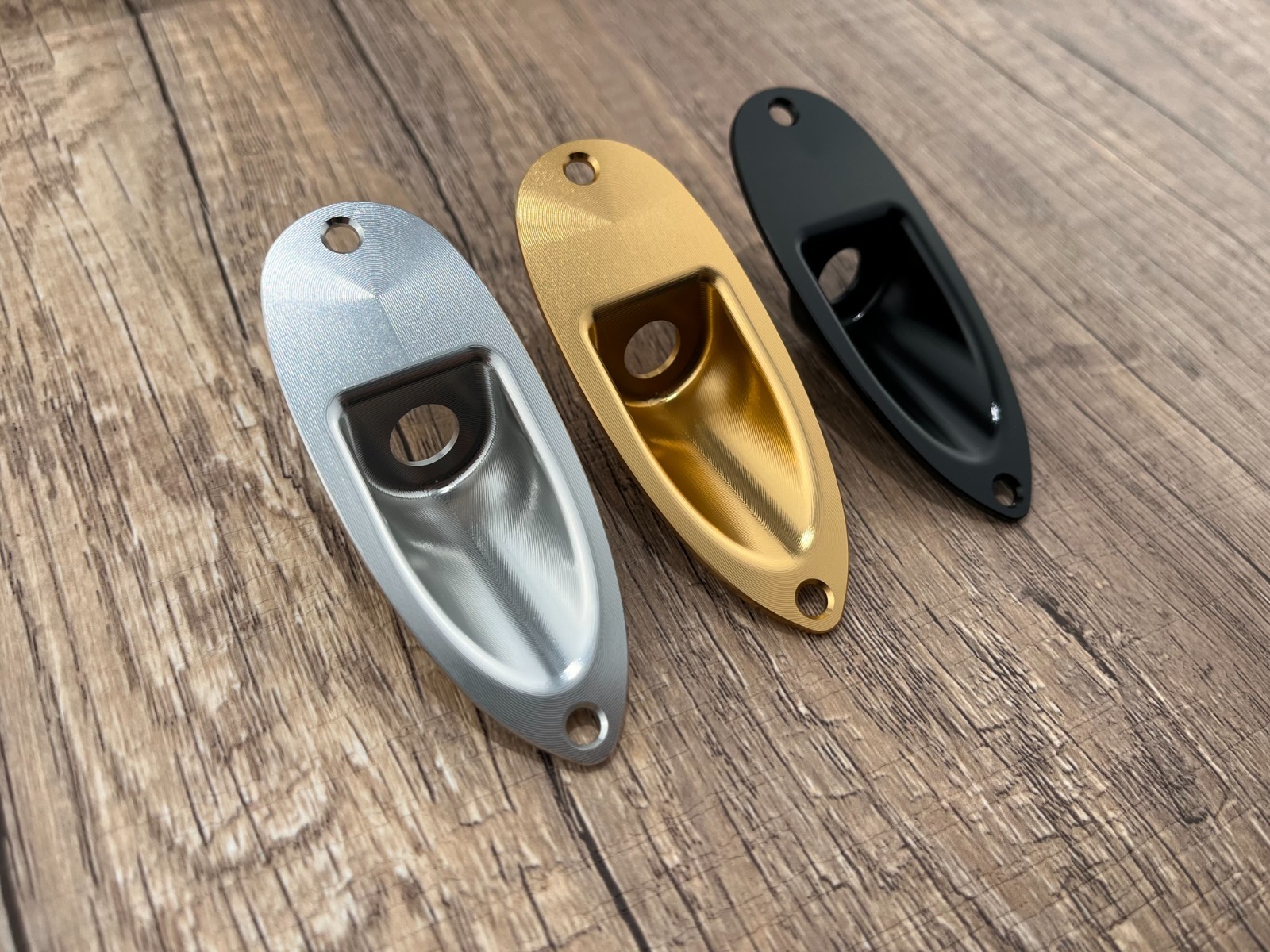 Stratocaster Jack Plate - CNC-Machined Aluminium — Black — view 6