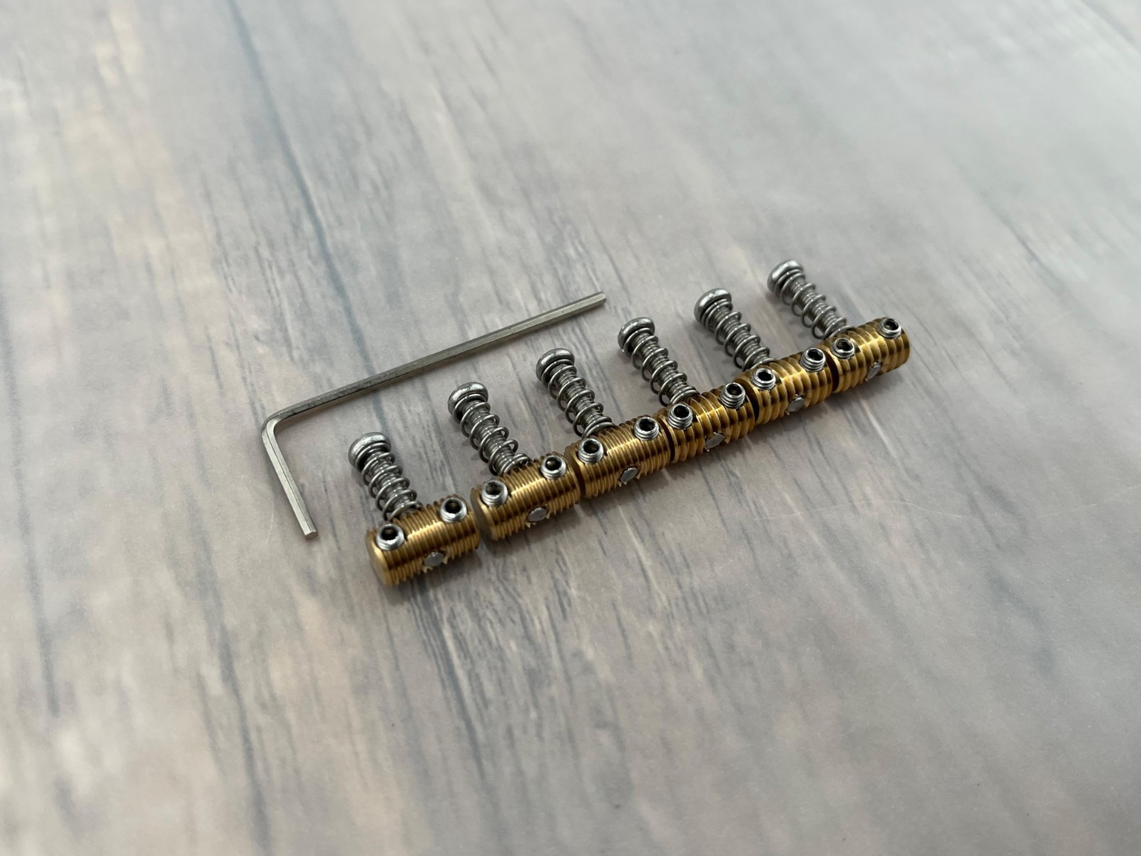 Jazzmaster/Jaguar Bridge Threaded Vintage-Style Brass Saddles — 10.5mm — view 2