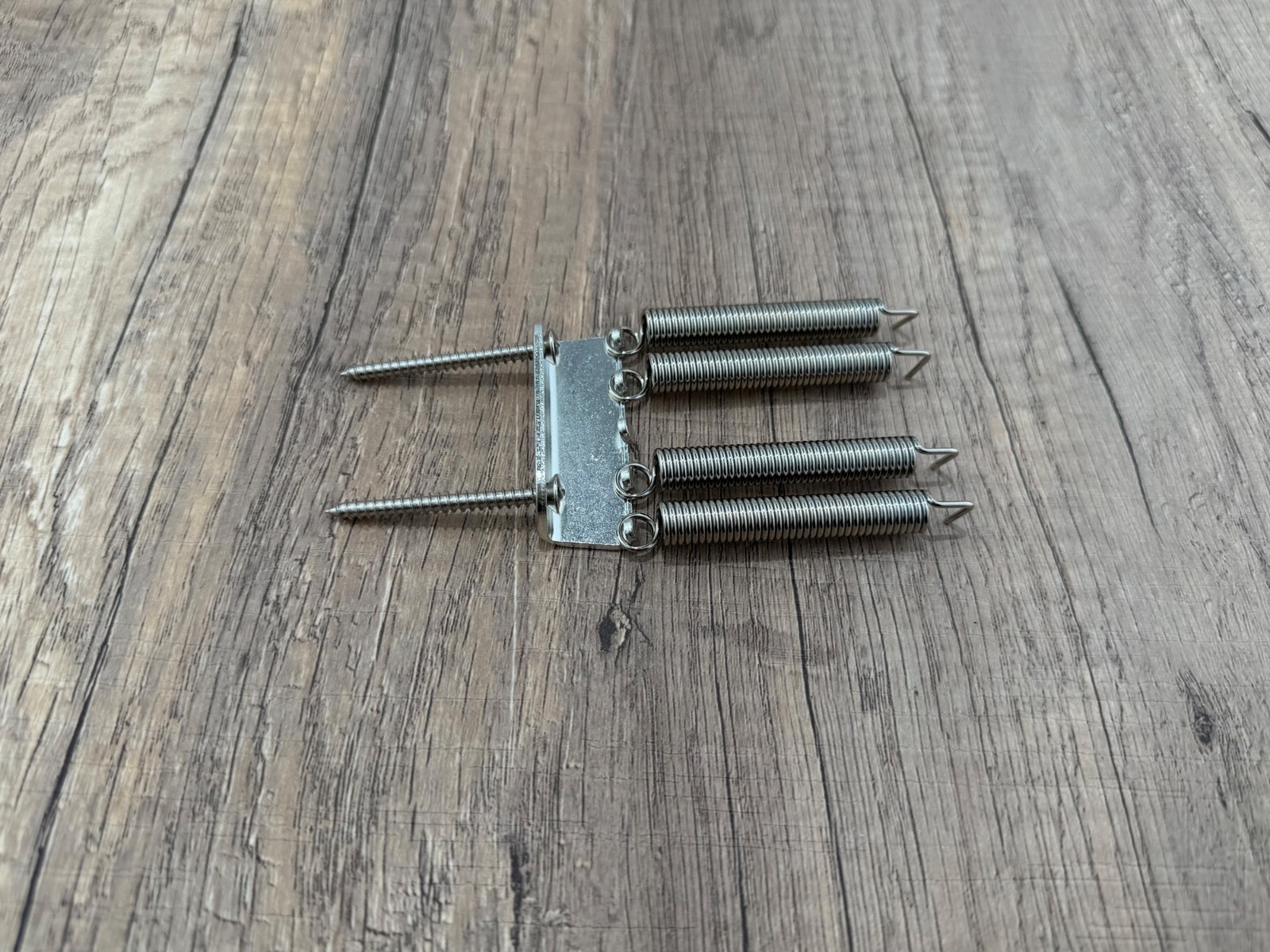 AUMSEN Tremolo Springs&Claw&Screws-High quality — Aumsen guitar part