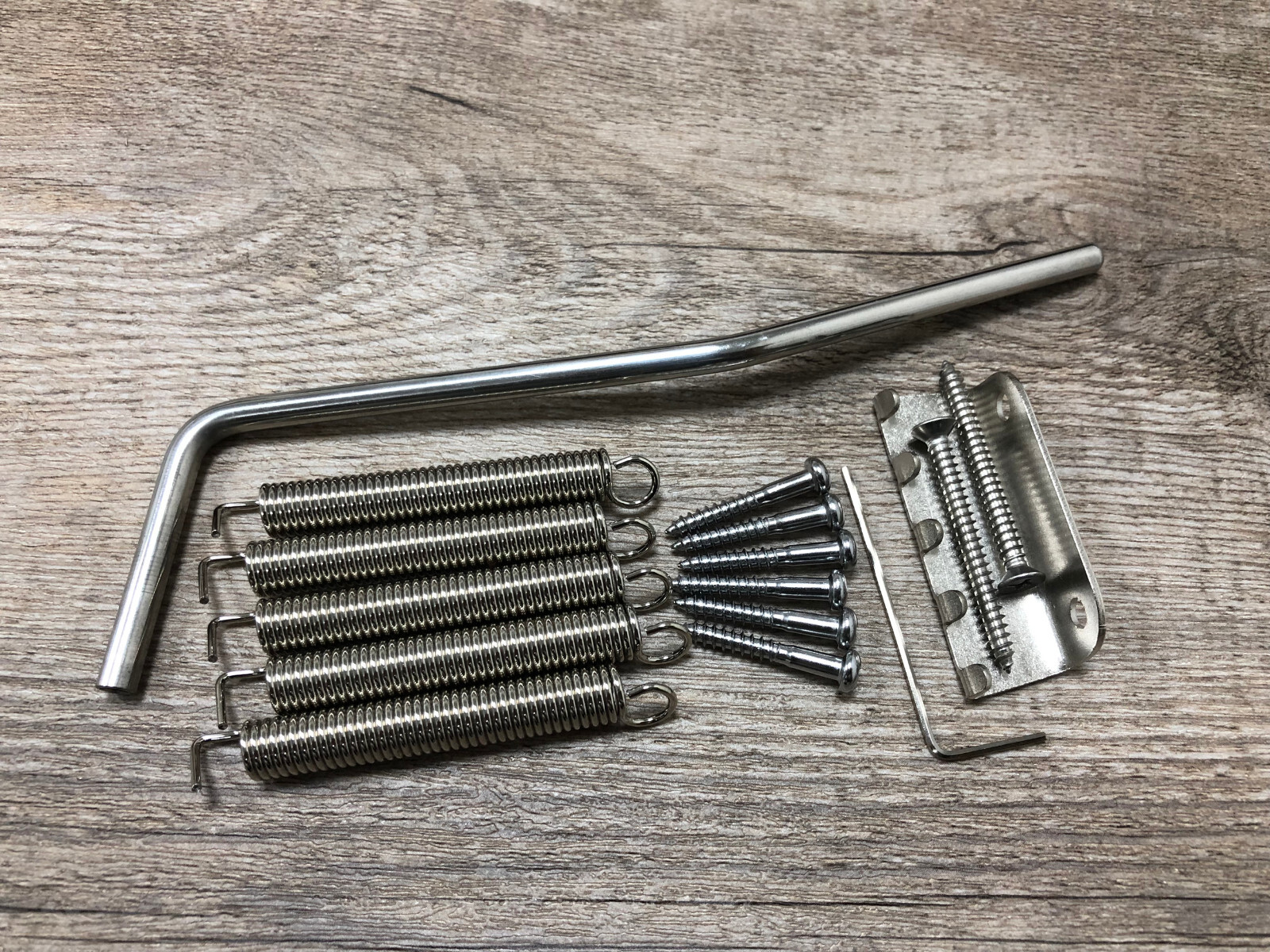 AUMSEN 6 Point Tremolo-brass Saddles for Strat Guitar — view 7