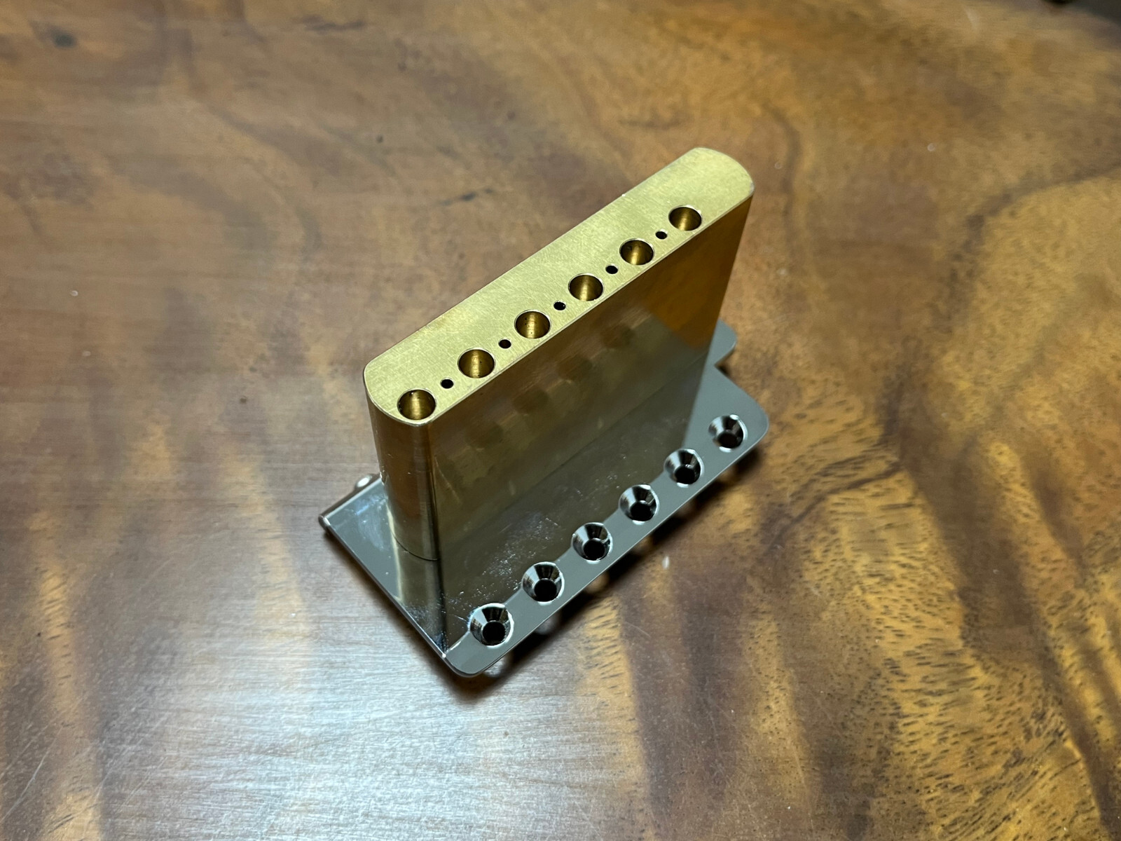 Aumsen Vintage/Narrow Strat Tremolo Bridge Set — view 4